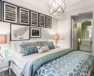 Colonial River Deluxe