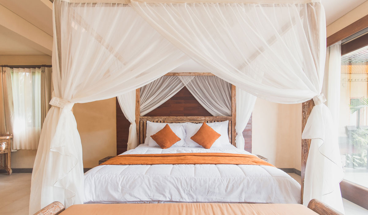 Integrate clicks-and-mortar methodologies